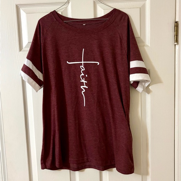 Tops - Burgundy Faith Graphic Tee